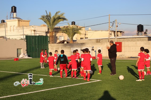 فيديو: قفزوا كالغزلان والفرحة والدموع تغمران شاكرين الرحمن وابو العبد بالحسبان في افتتاح ملعبهم الخضراوان   